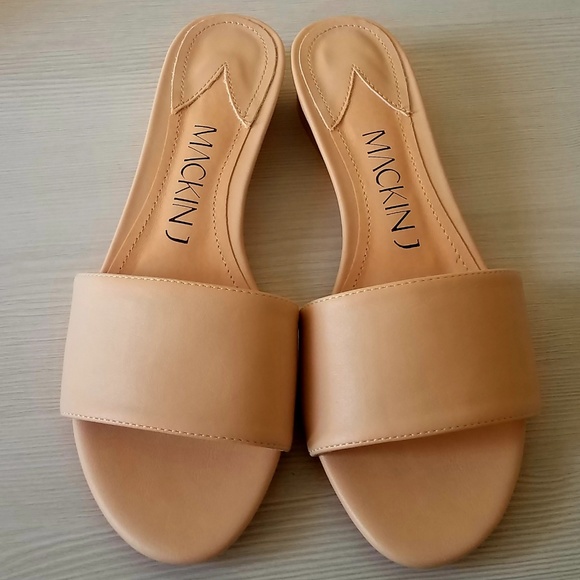 New! Nude Slides Unique Wood Grain Low Heel Sandal - Picture 4 of 5